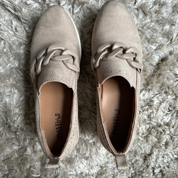 Mad Love Women’s Maryanne Platform Loafers with Memory Foam Insole - Taupe 9 - Picture 1 of 4